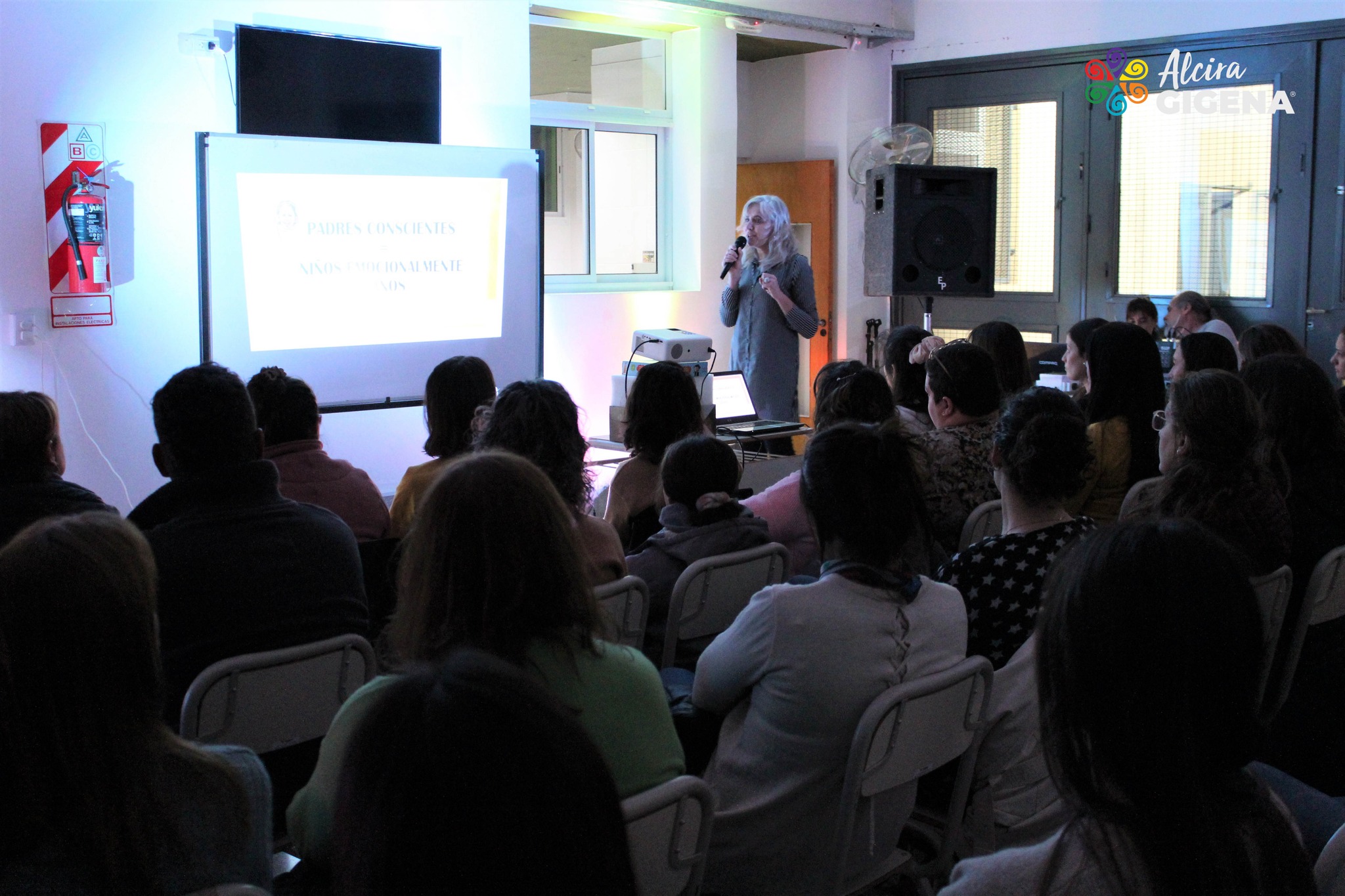 PADRES CONSCIENTES = NIÑOS EMOCIONALMENTE SANOS